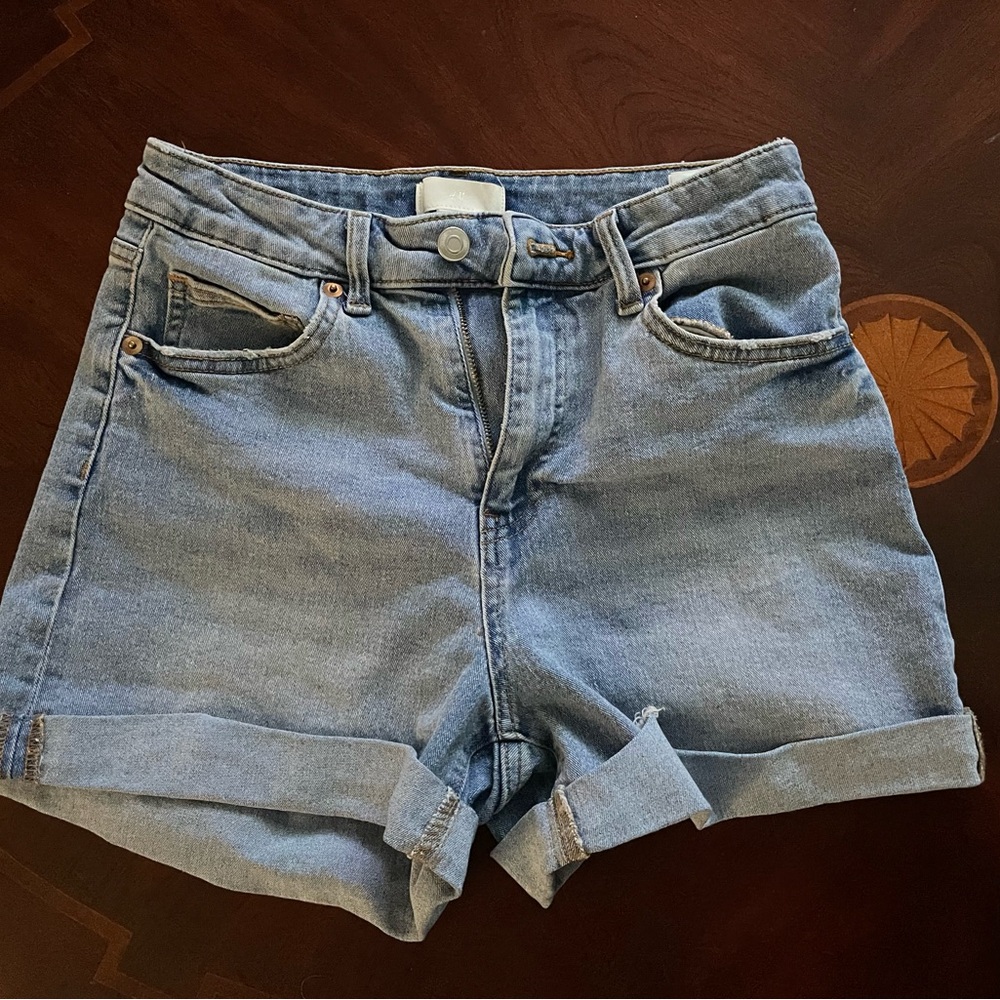 H&M denim roll cuff shorts